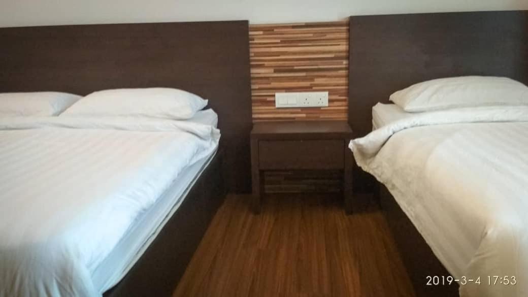 Berkat Studio Hotel Кота Бару Екстериор снимка