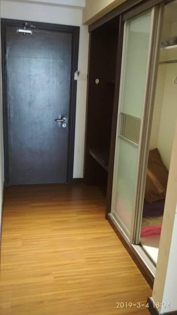 Berkat Studio Hotel Кота Бару Екстериор снимка