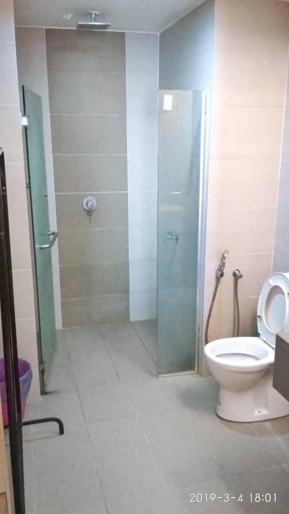 Berkat Studio Hotel Кота Бару Екстериор снимка