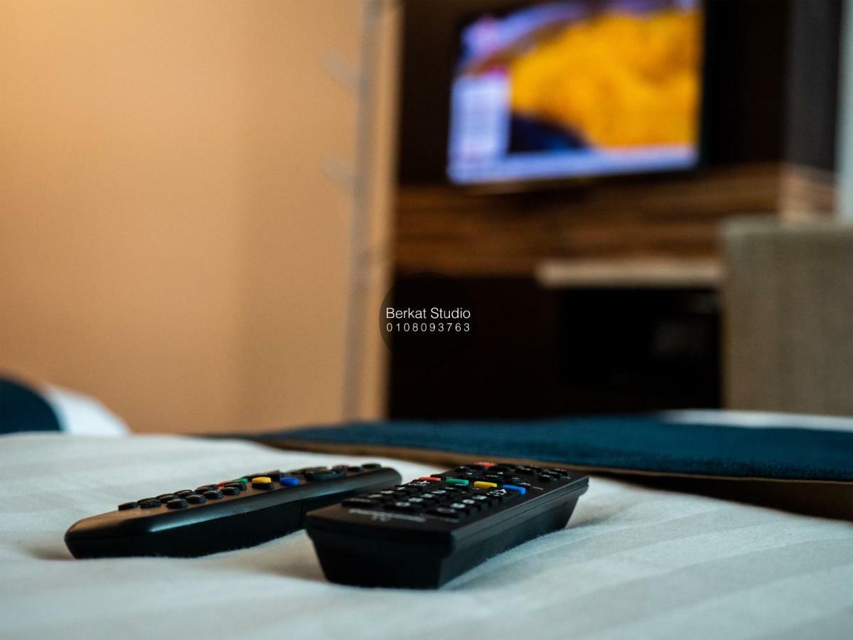Berkat Studio Hotel Кота Бару Екстериор снимка