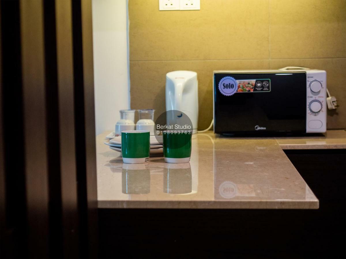 Berkat Studio Hotel Кота Бару Екстериор снимка